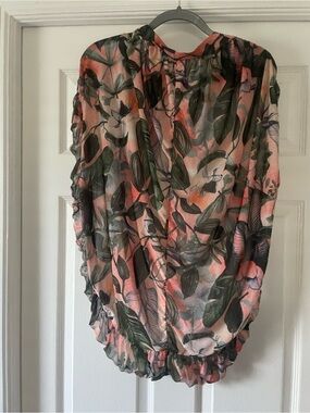Beach coverup medium